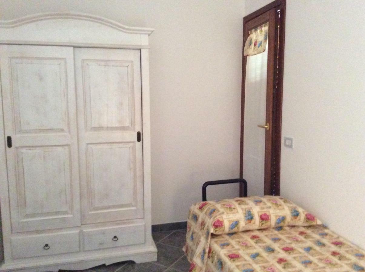Residenza Il Melograno Villa Budoni Bagian luar foto